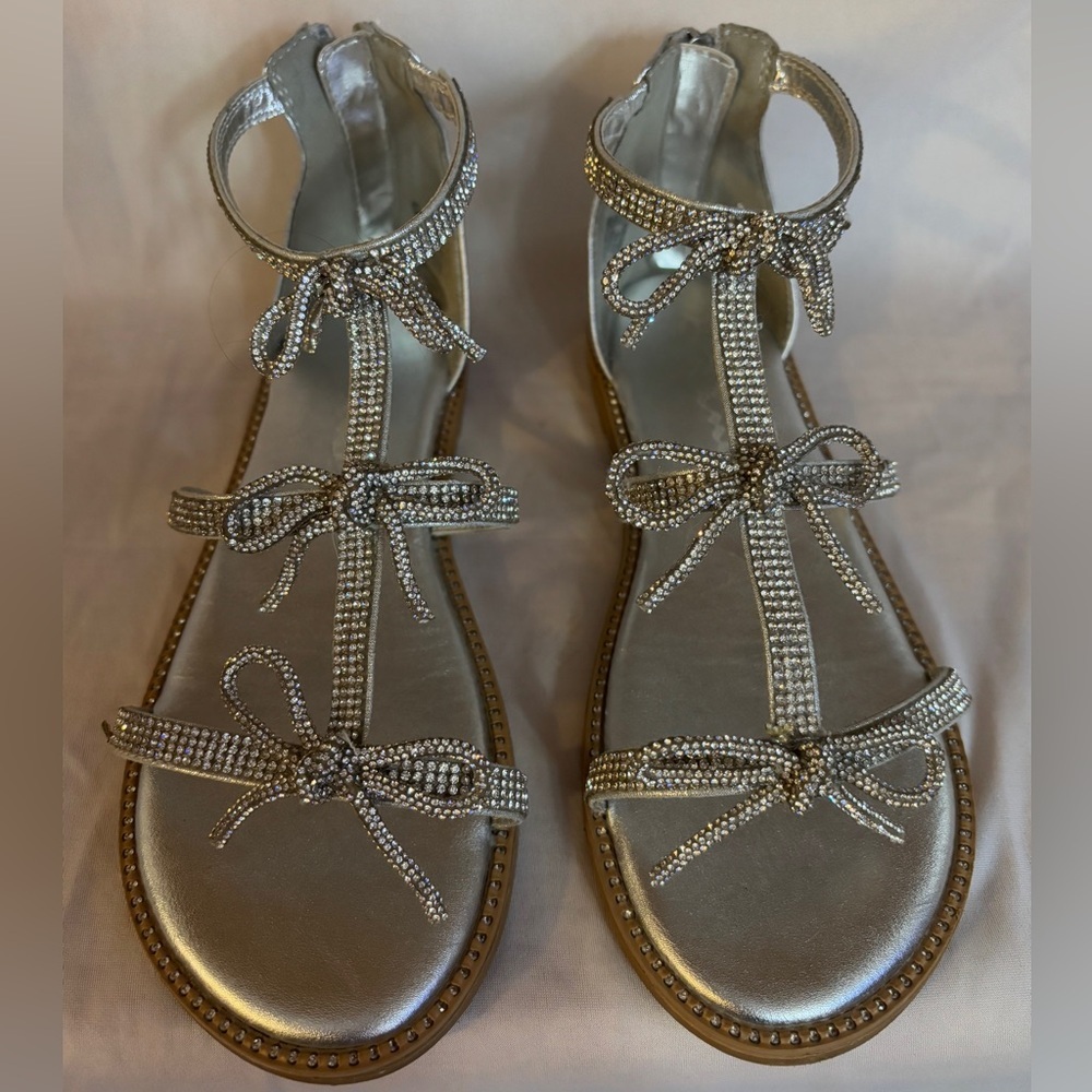 Nina girls comfort sandal silver shiny party summer zipper closure bows SZ 4 - Picture 3 of 6